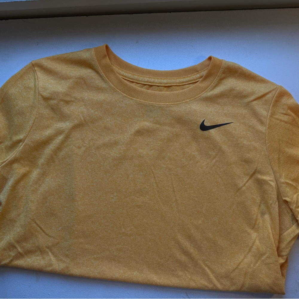 Nike Women's Dri-FIT Legend T-Shirt